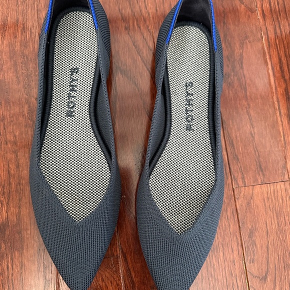 Rothy’s The Point flat navy shoe size 7 women’s, new in box. Machine washable. - Picture 5 of 5